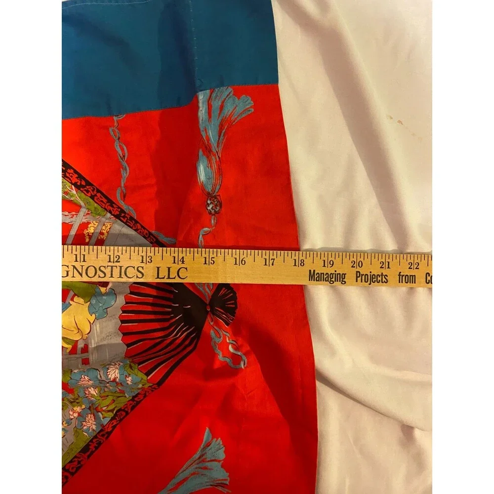 #5740 Womens Red and Blue Half Apron With Japanese Geishas